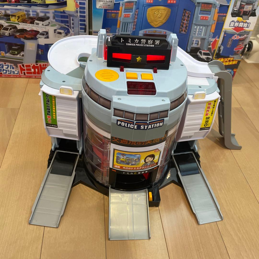 DXポリスステーション50周年記念 Wデッキドライブ ミニカーまとめ売り2点