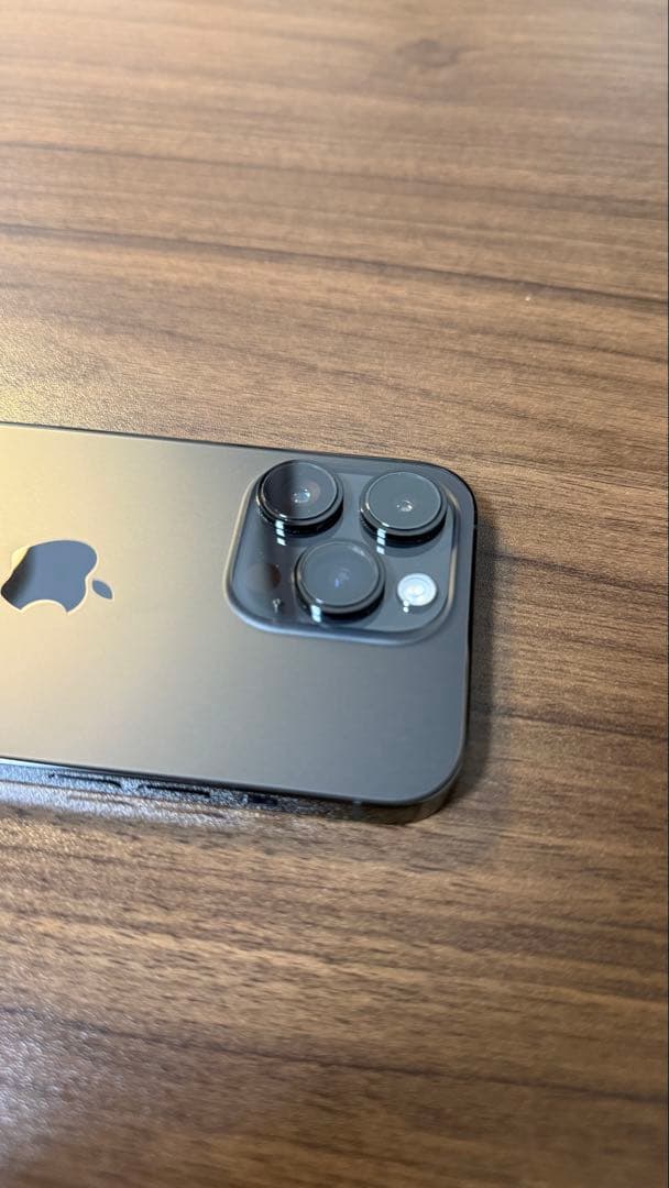 【早い者勝ち】iPhone14pro 【購入から12時間以内に発送します】