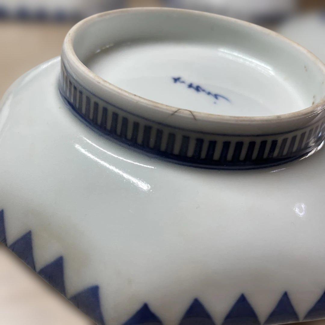 今泉今右衛門　鍋島染付ウロコ紋八角皿五客　箱なし