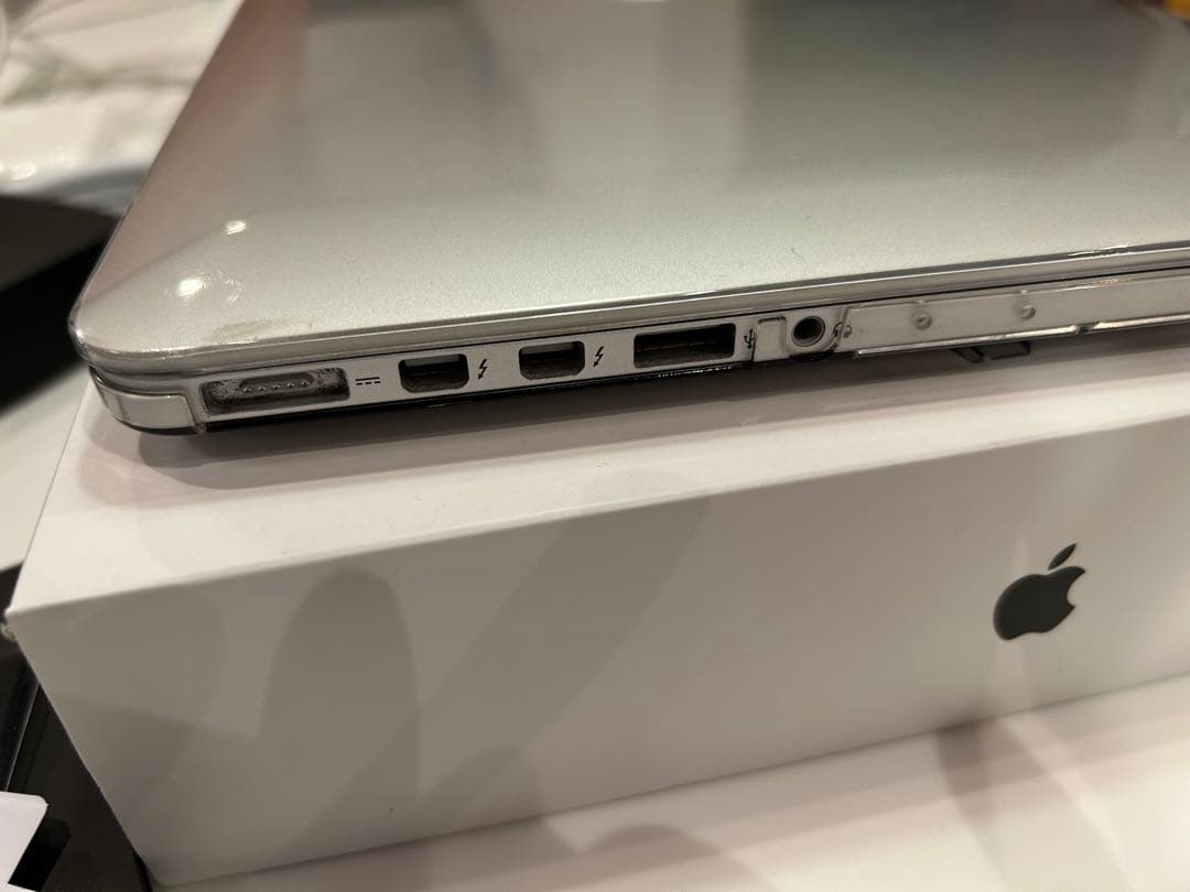 【箱あり】MacBookPro13インチ2015 EARLY充電器付き　初期化済