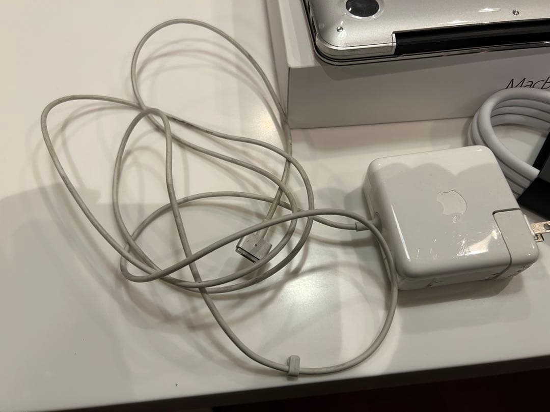 【箱あり】MacBookPro13インチ2015 EARLY充電器付き　初期化済