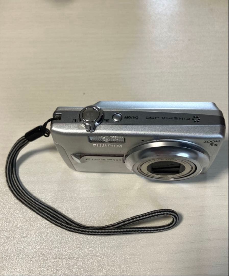 【1月限定値下げ中】Fujifilm FinePix J50 オールドコンデジ