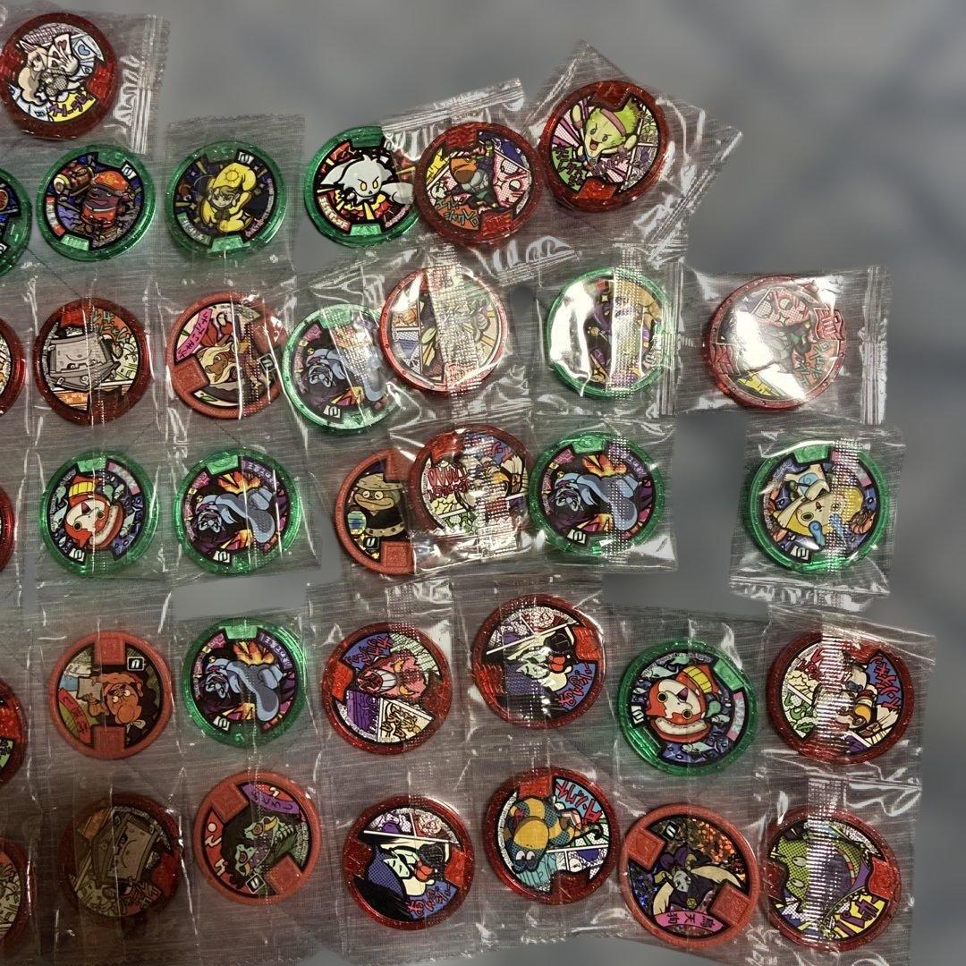 翔*様 妖怪メダル　大量　鬼太郎　エンマ　トレジャー　まとめ売り　うたメダル　ト