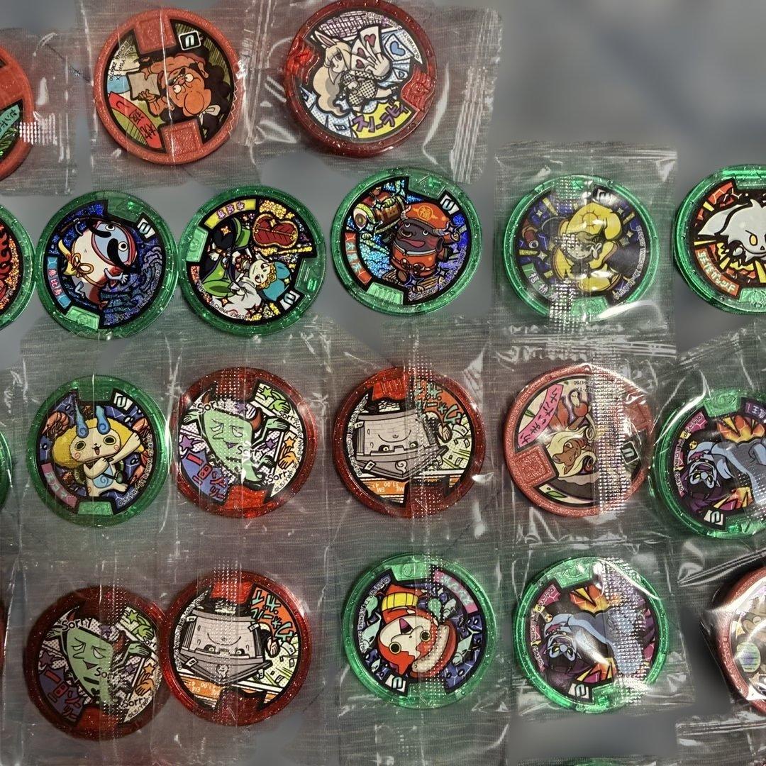 翔*様 妖怪メダル　大量　鬼太郎　エンマ　トレジャー　まとめ売り　うたメダル　ト
