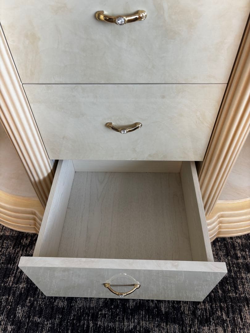 イタリア製キャビネット 3引き出し 2扉