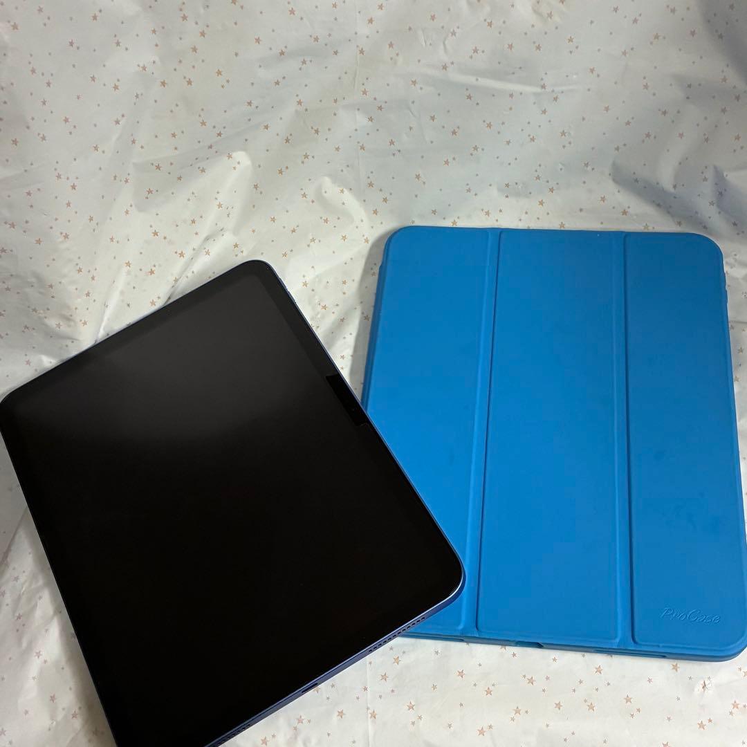 iPad第10世代　本体 ブルー　ケース付き