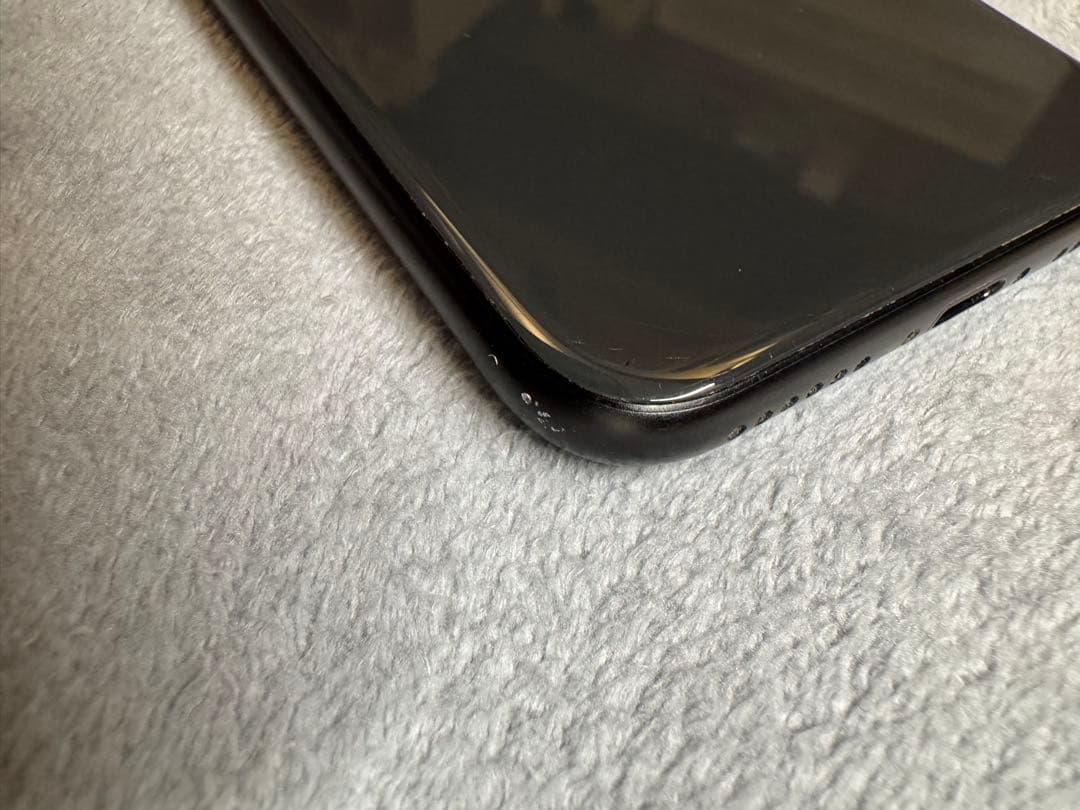 【シャッター音無し可】iPhone SE (第2世代) 64GB ブラック