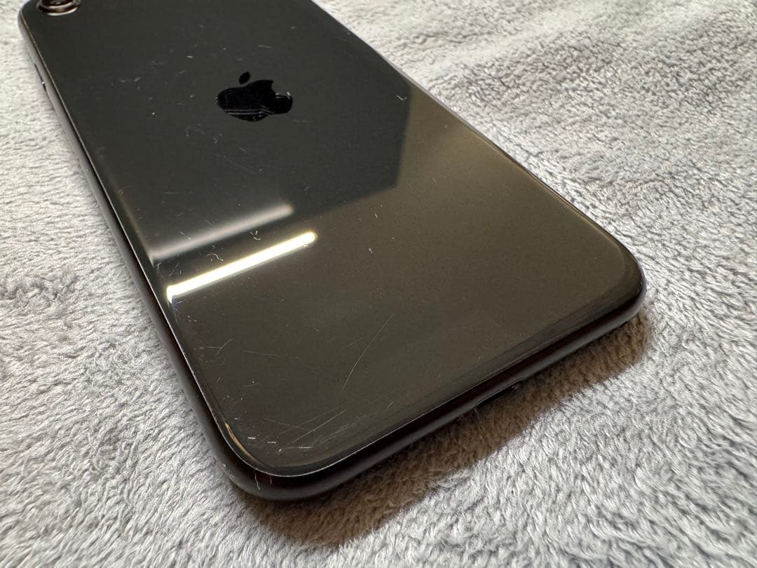 【シャッター音無し可】iPhone SE (第2世代) 64GB ブラック