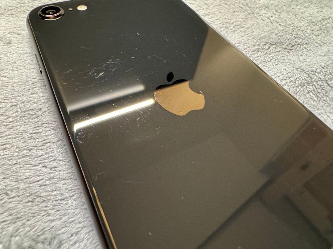 【シャッター音無し可】iPhone SE (第2世代) 64GB ブラック