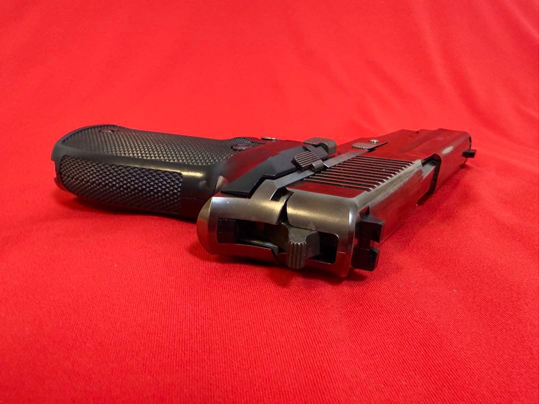 GUNZE SIG SAUER P226 STEELエアーソフトガン グンゼ産業