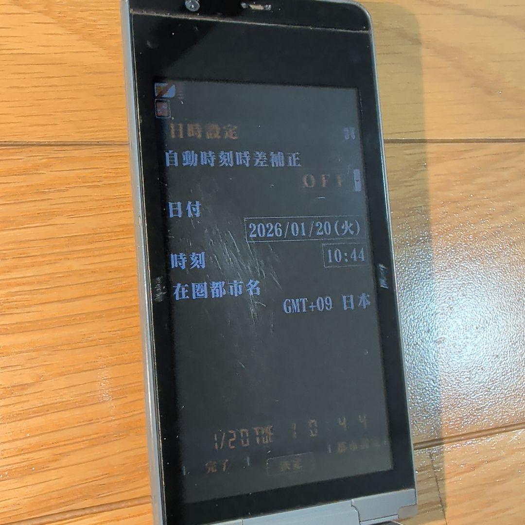 エヴァンゲリオン携帯SH-06A NERV 本体 ガラケー　使用できる