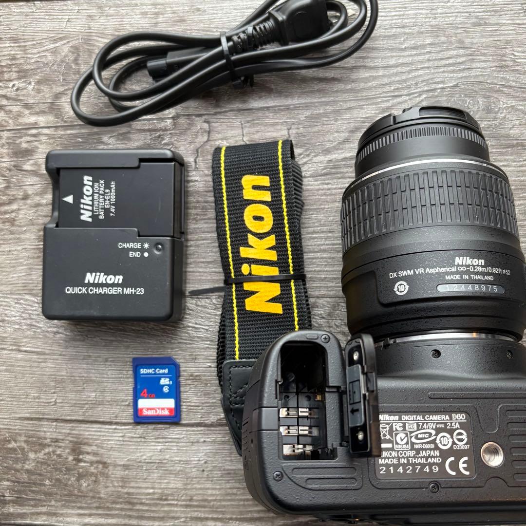 Nikon D60 デジタル一眼レフカメラ