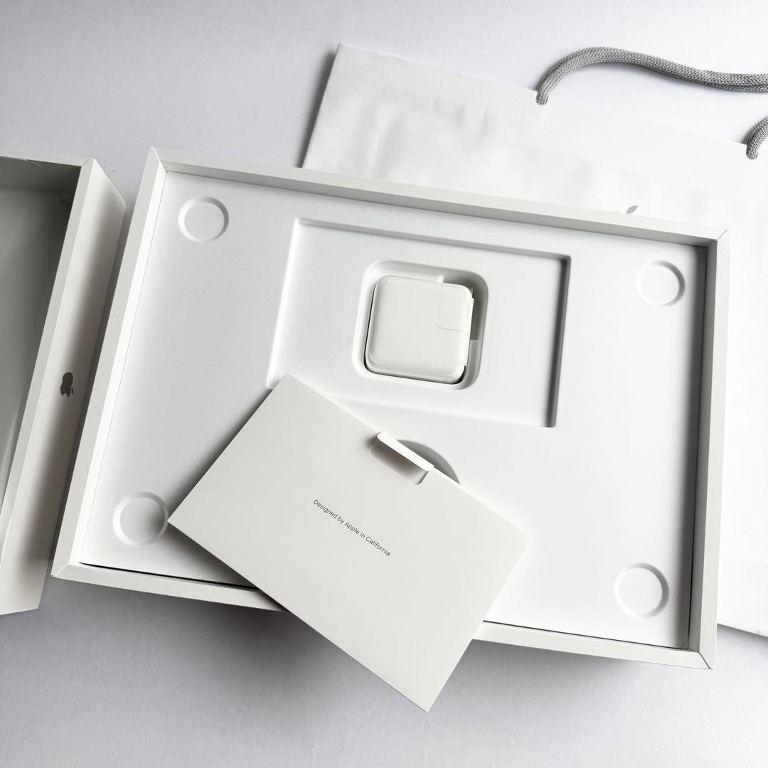 Apple MacBook Air M3 シルバー