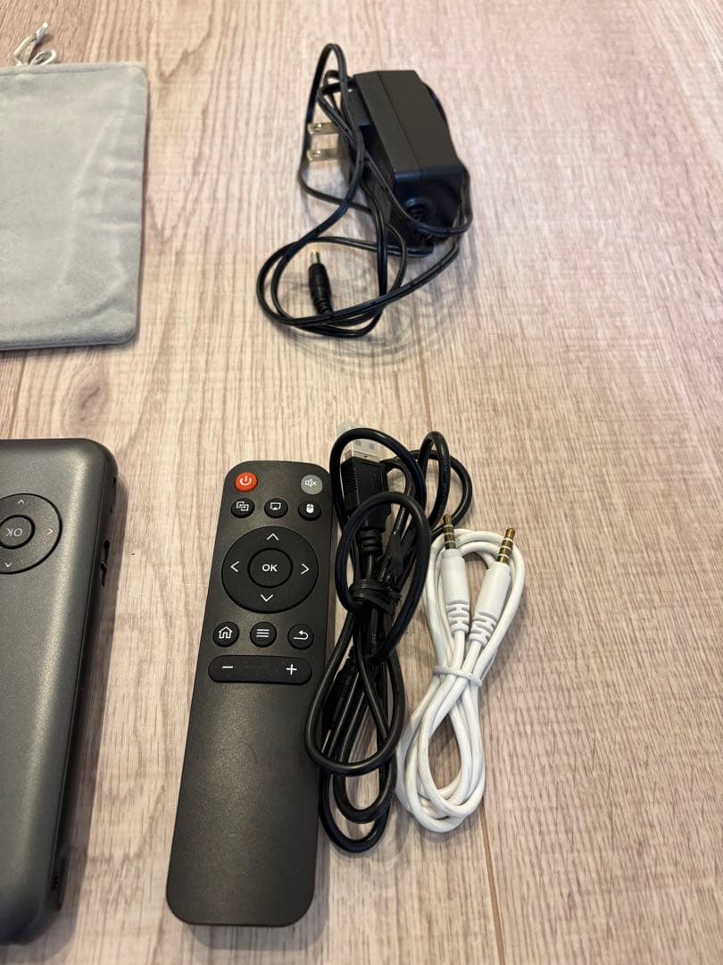 UENO-mono KABENI ミニスマートプロジェクター