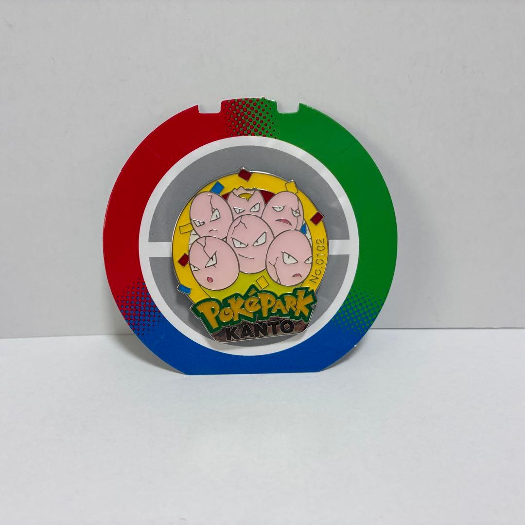 m*i様 ポケモン　ピンズ　モンスターボール　ポケパーク　ファイヤー　コンパン