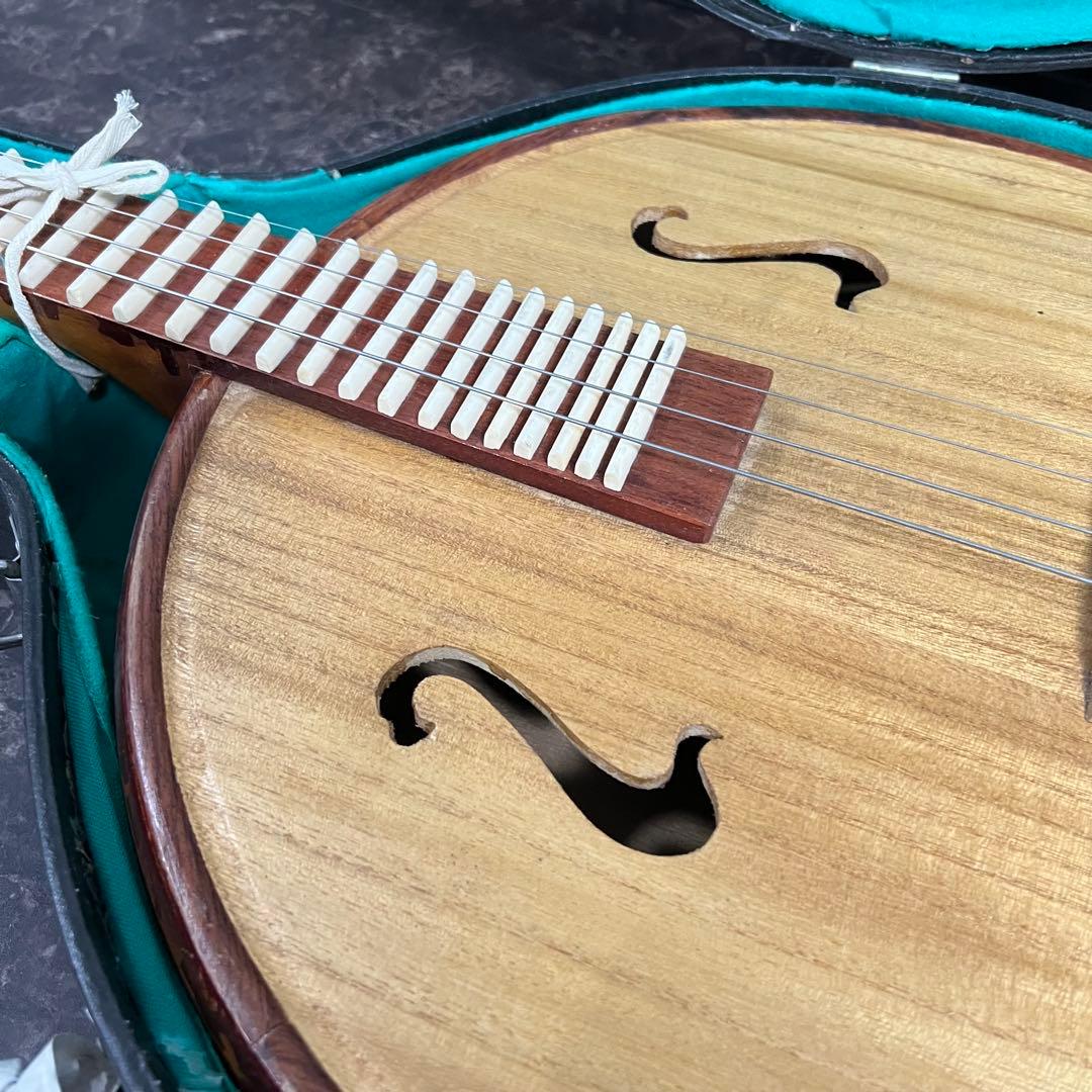 中国の民族楽器中阮 中元　チョンルアン　ハードケース付き