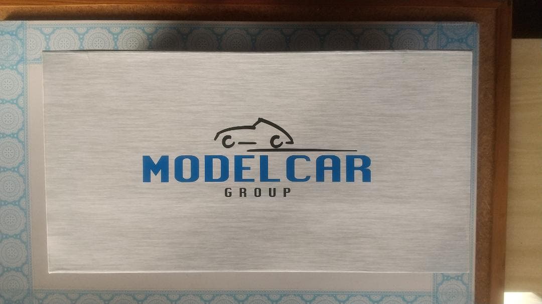 じじおっさん　MODEL CAR GROUP 1/18のグリーン