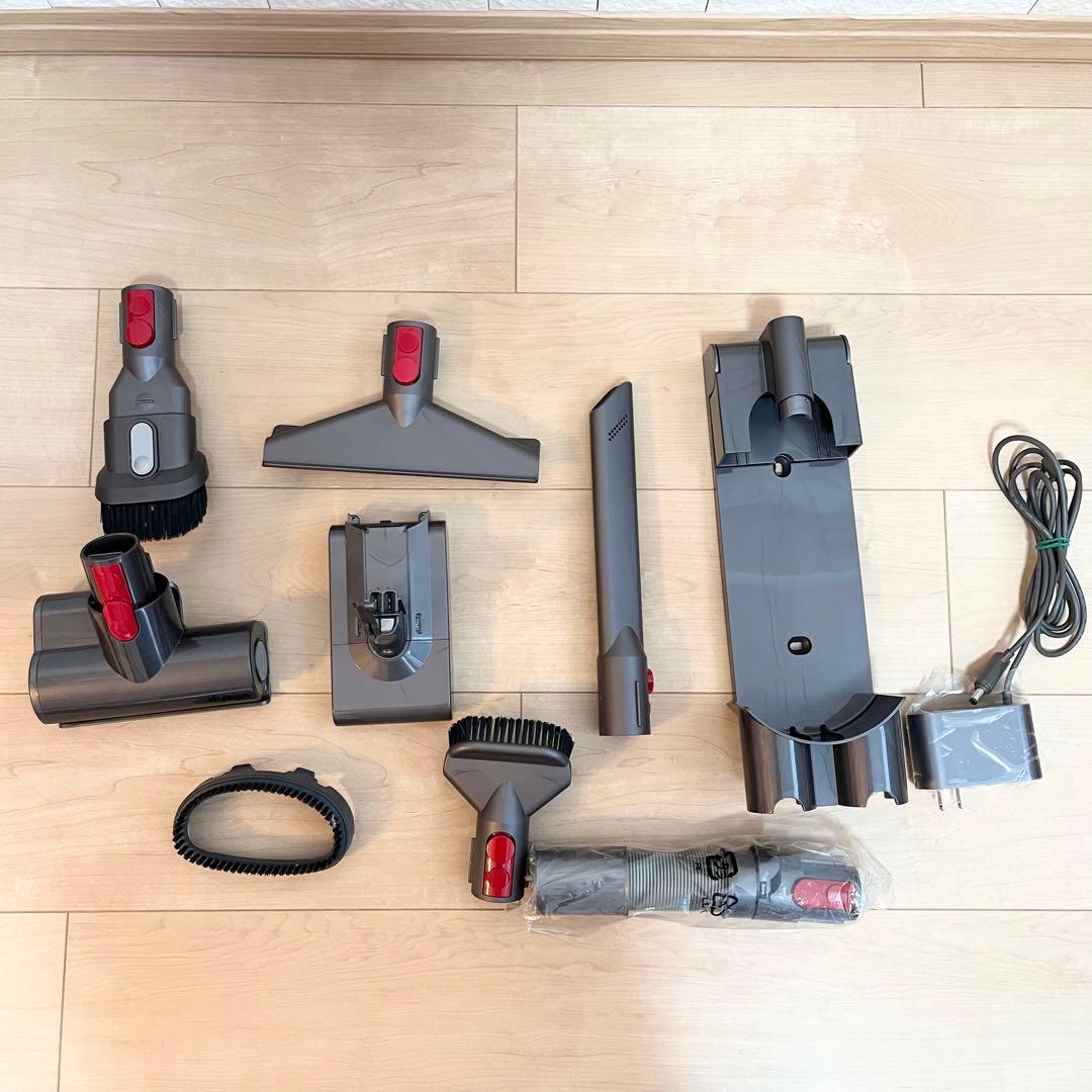 【ジャンク】ダイソン　dyson V8 fluffy ＋ サイクロン掃除機