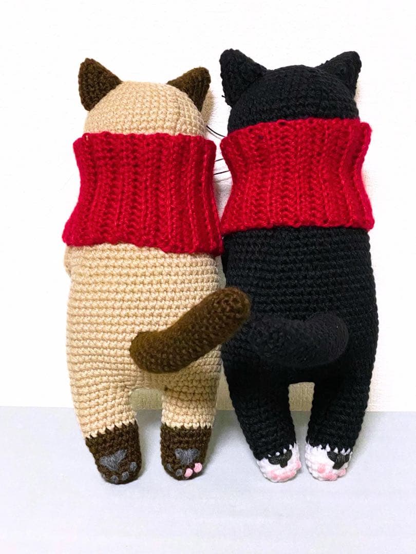 【ゼロページ】シャム猫さんと黒猫さんのあみぐるみ（with friend）