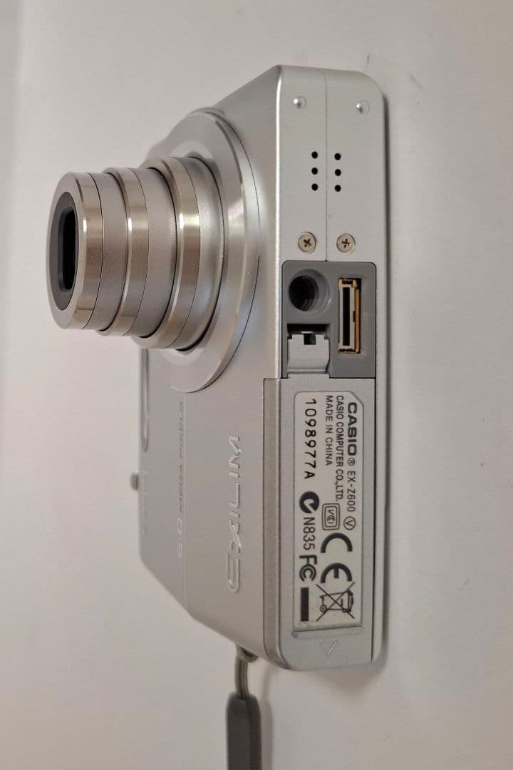 [美品] カシオ CASIO EXILIM EX-Z600 デジタルカメラ