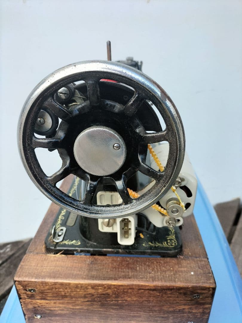 アンティーク　ジャノメミシン　モデル1950