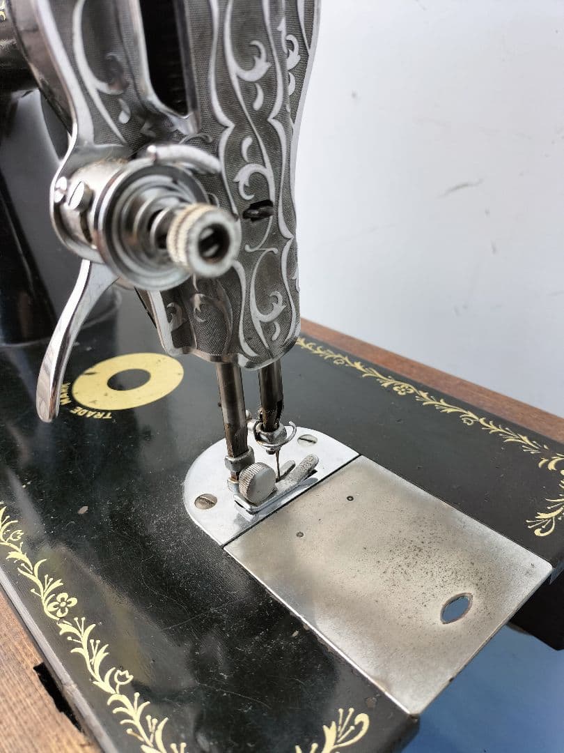 アンティーク　ジャノメミシン　モデル1950