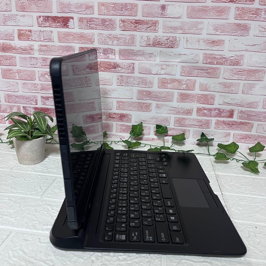 中古タッチパネル高性能10世代i3！M.2 NVMeSSD128GB PC156