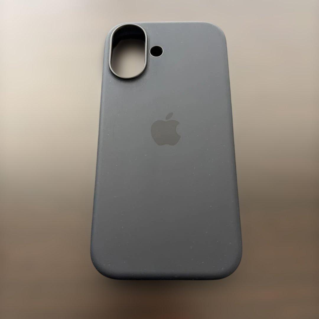 Apple純正 MagSafe対応iPhone17シリコーンケース ブラック 黒
