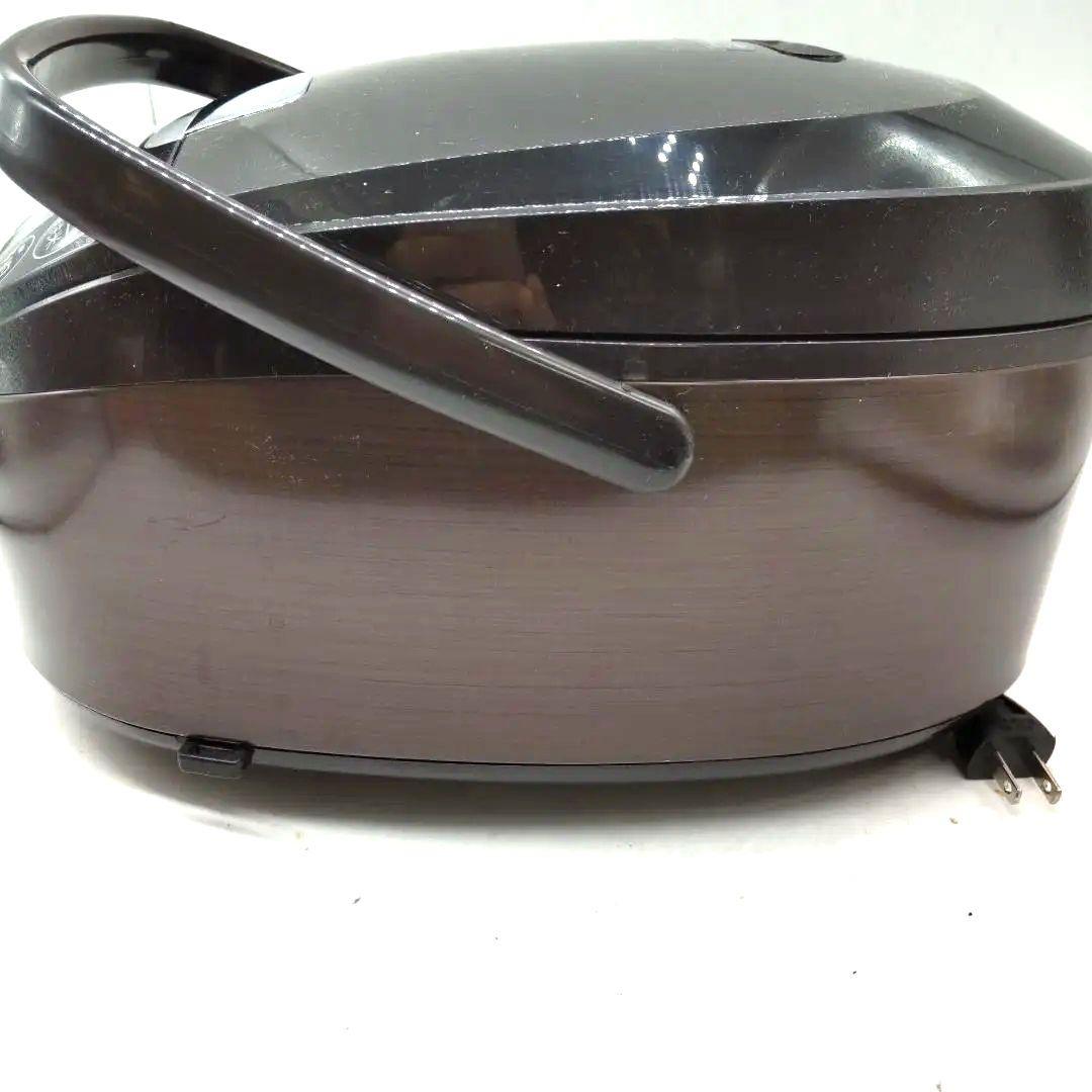美品！！TIGER IH炊飯器 型番:JPW-D100 2023年式