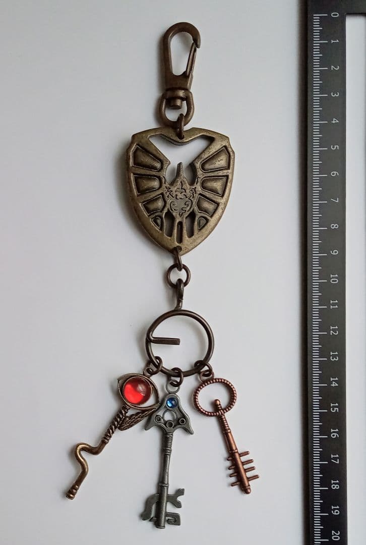 ドラゴンクエストグッズ　最後・魔法・盗賊の鍵セット　キーホルダー　ちいさなメダル