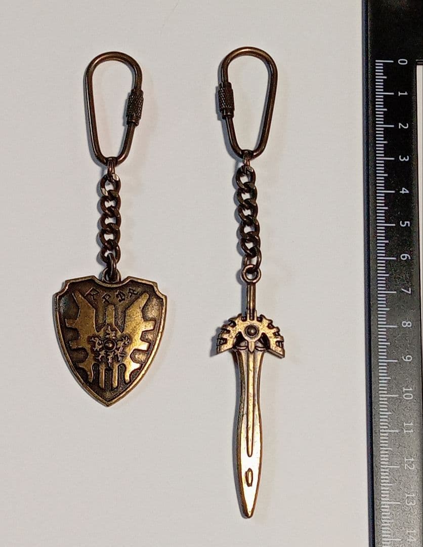 ドラゴンクエストグッズ　最後・魔法・盗賊の鍵セット　キーホルダー　ちいさなメダル