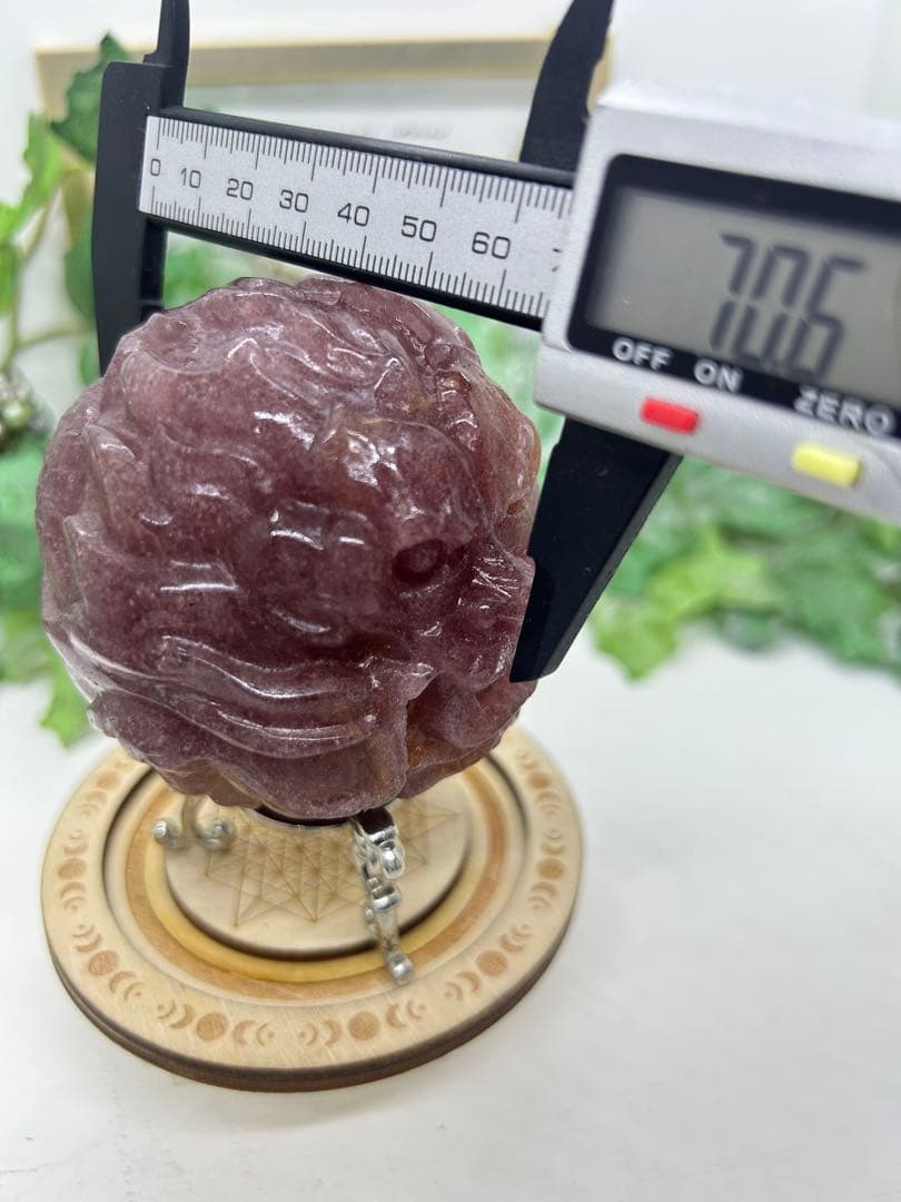 天然石ストロベリークォーツドラゴン彫刻スフィア