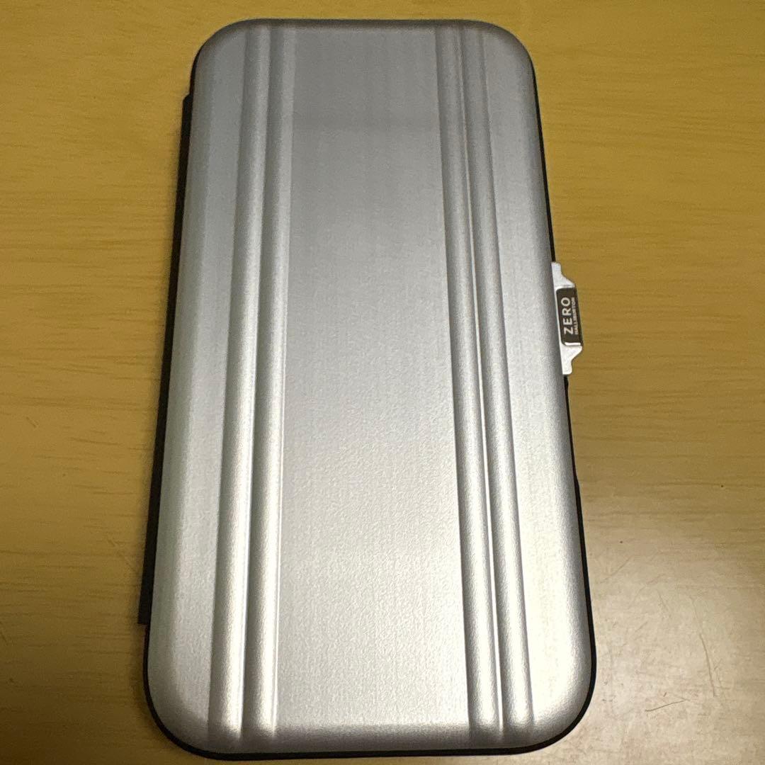 ZERO HALLIBURTON(ゼロハリバートン) iPhone16 ケース