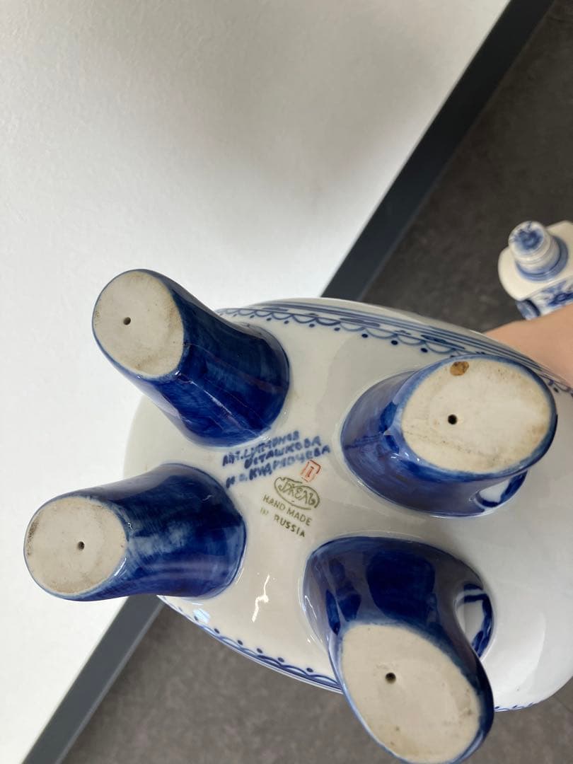 値下げ！未使用　ロシア伝統陶芸品　グジェリ焼き　ティーポット　ウォッカボトル