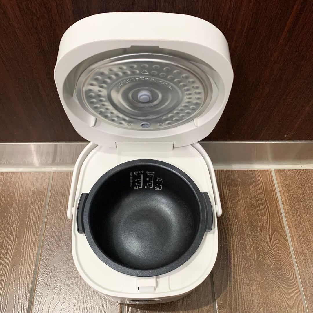 シャープ 炊飯器 ３合炊き ホワイト KS-CF05C-W 2020年製