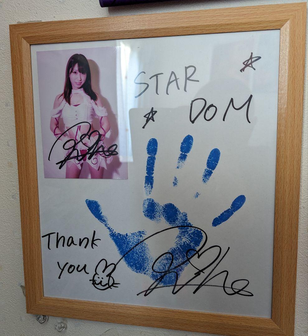 AEW STARDOM 里歩 手形サイン色紙（サイン入りブロマイド付き）