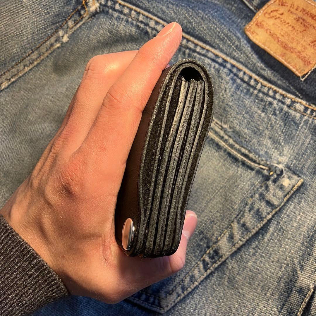 お札が折れない！ミドルトラッカーウォレット　3層 シルバー 栃木レザー