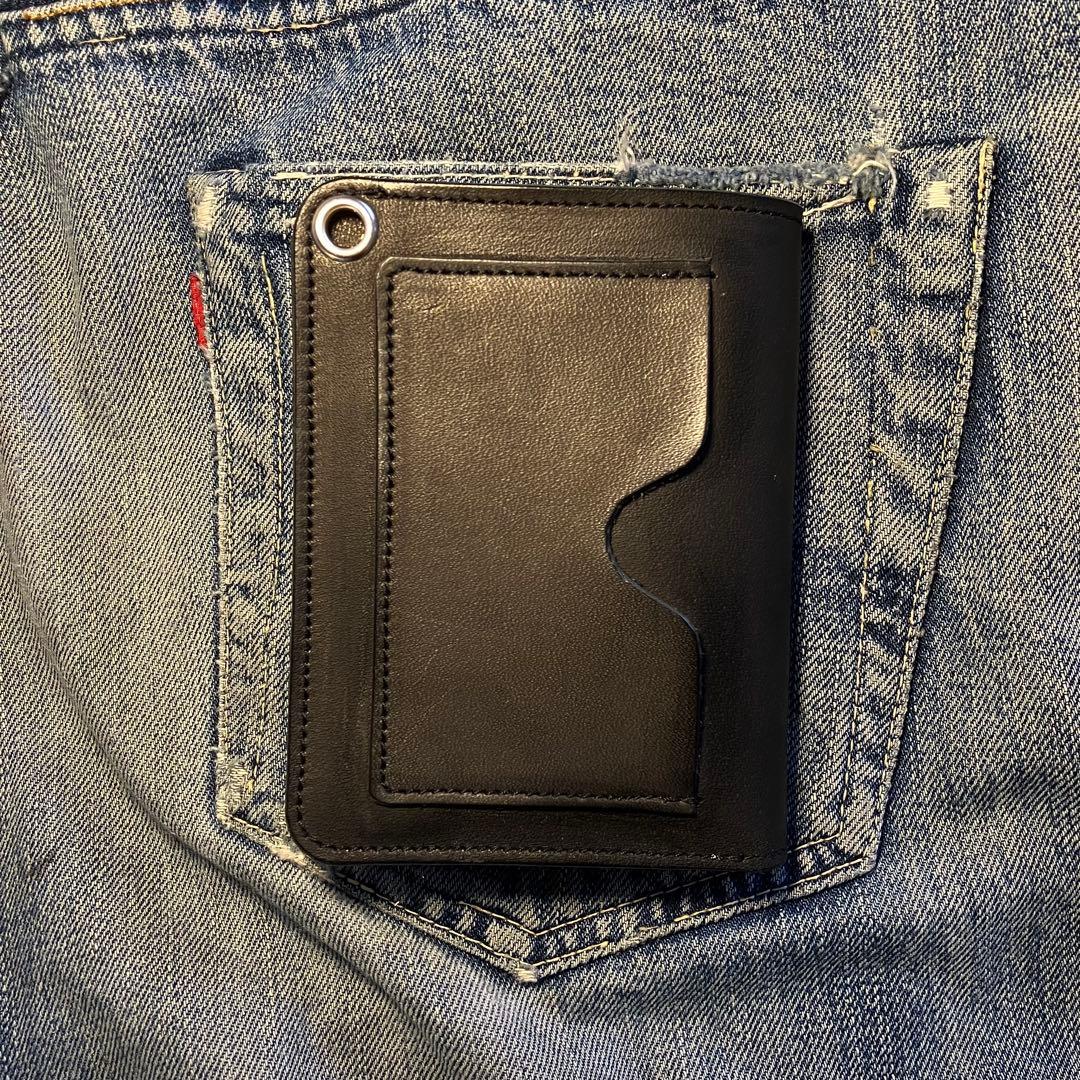 お札が折れない！ミドルトラッカーウォレット　3層 シルバー 栃木レザー