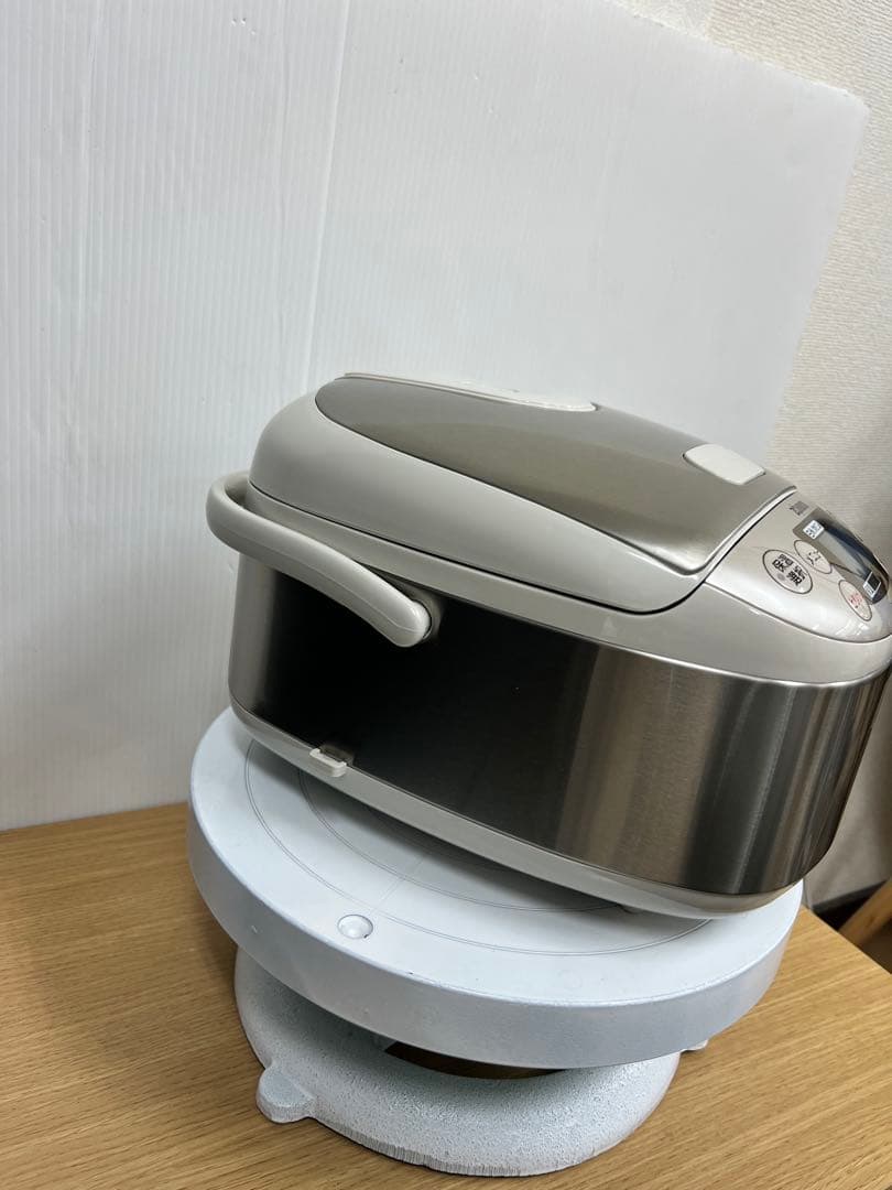 ZOJIRUSHI マイコン炊飯ジャー型番：NS-LD05 0.54L / 3合