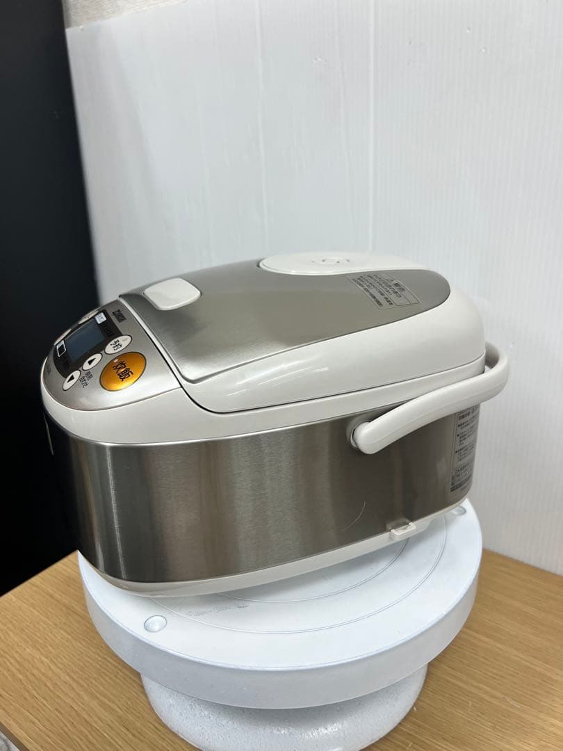 ZOJIRUSHI マイコン炊飯ジャー型番：NS-LD05 0.54L / 3合
