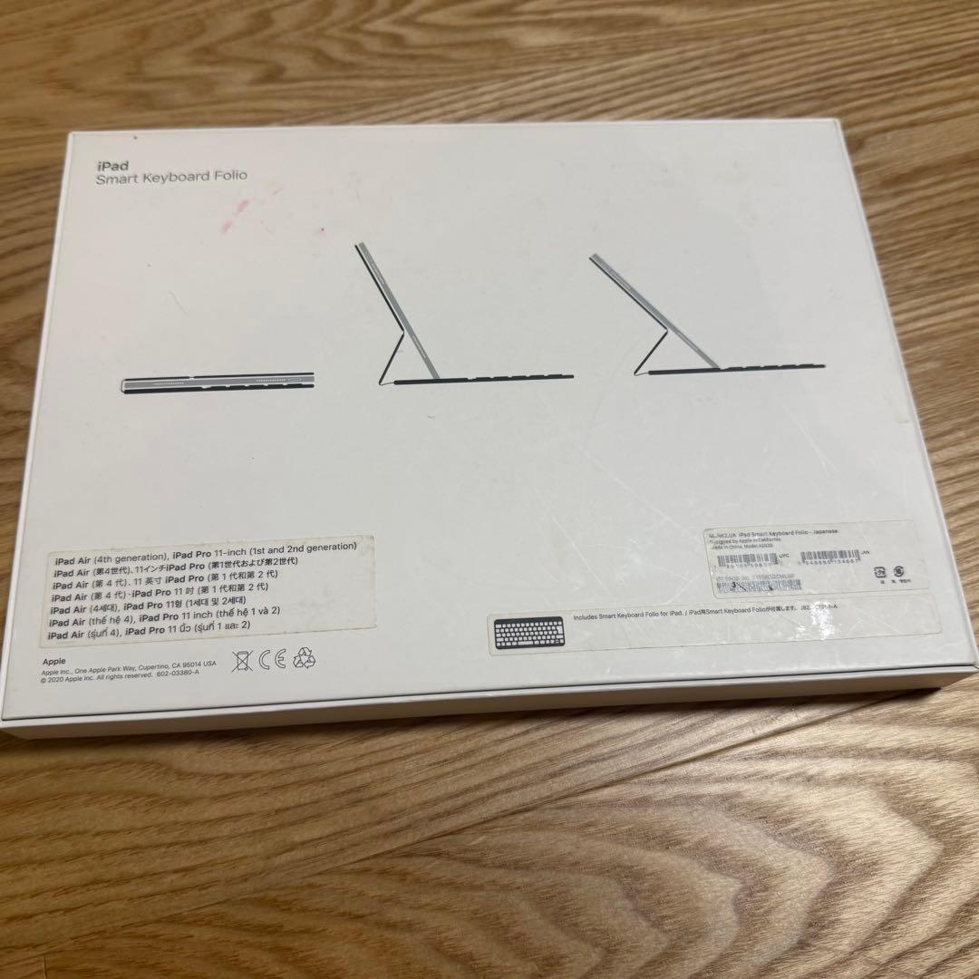 iPad スマートキーボードFolio 11インチ