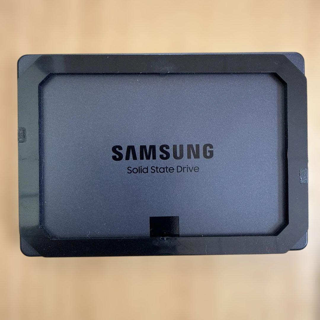 内蔵型SSD Samsung 870 QVO 1TB SSD