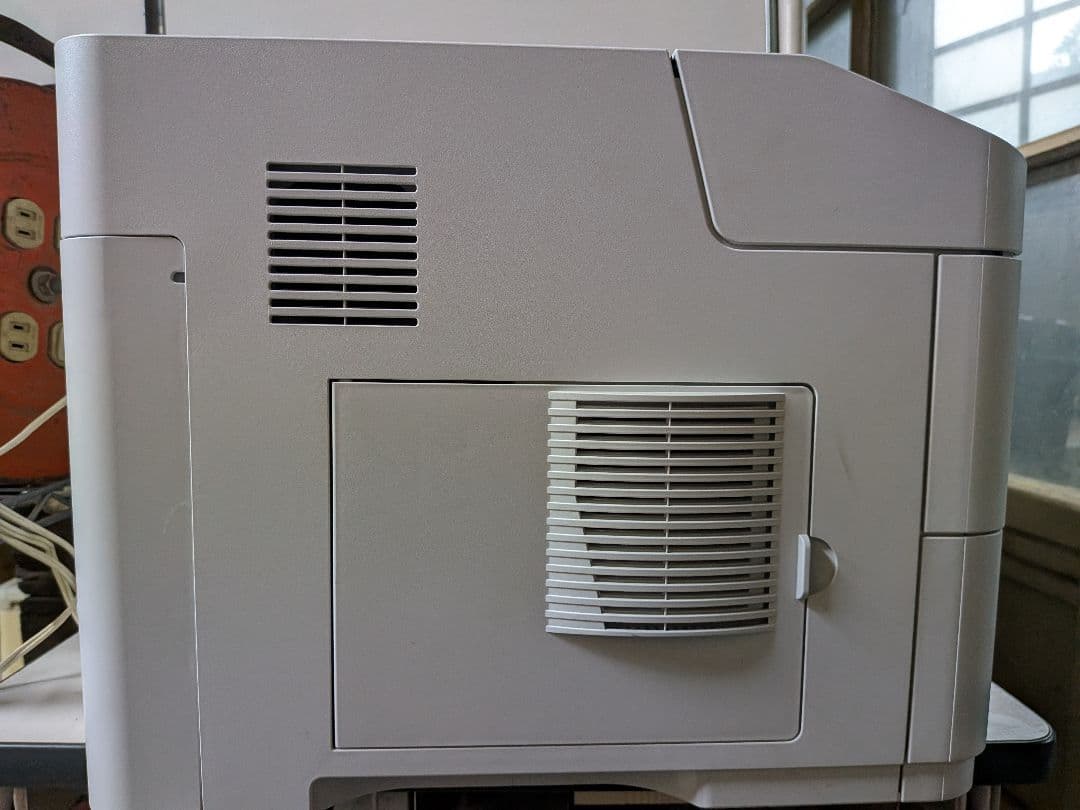 EPSON LP-S2290 レーザープリンター 通電確認済み 紙詰まりあり