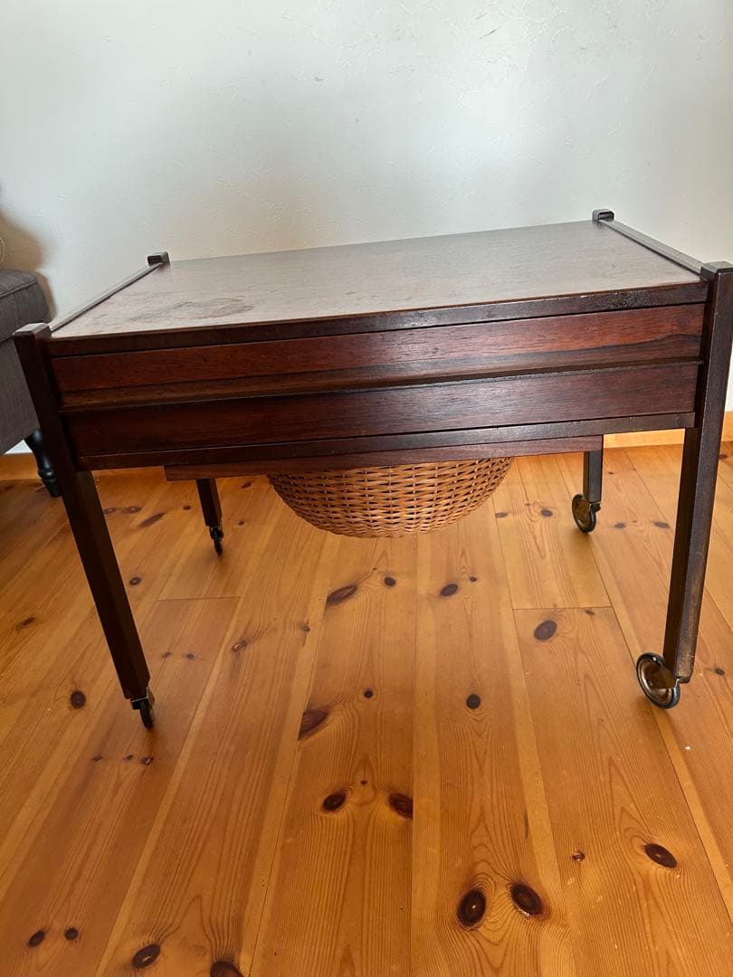 北欧　ビンテージ　ソーイングワゴン　バスケット　かご　手芸　裁縫箱