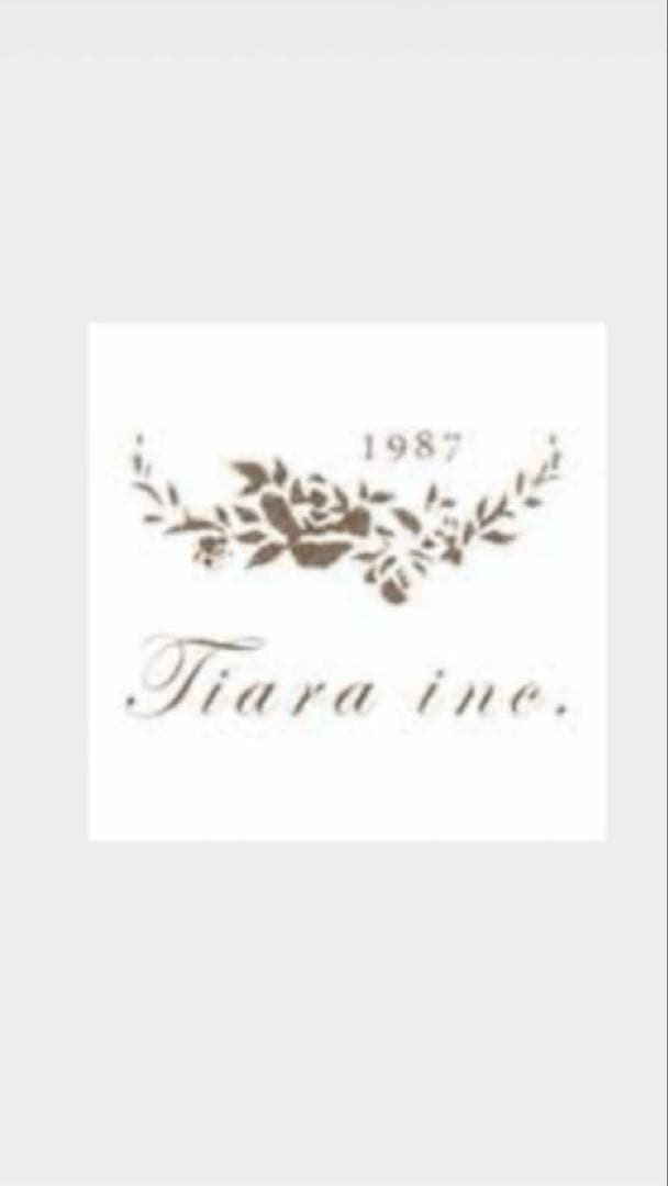 ブレッドケース　カントリー雑貨　四角　スクエア型　インテリア　クリーム色