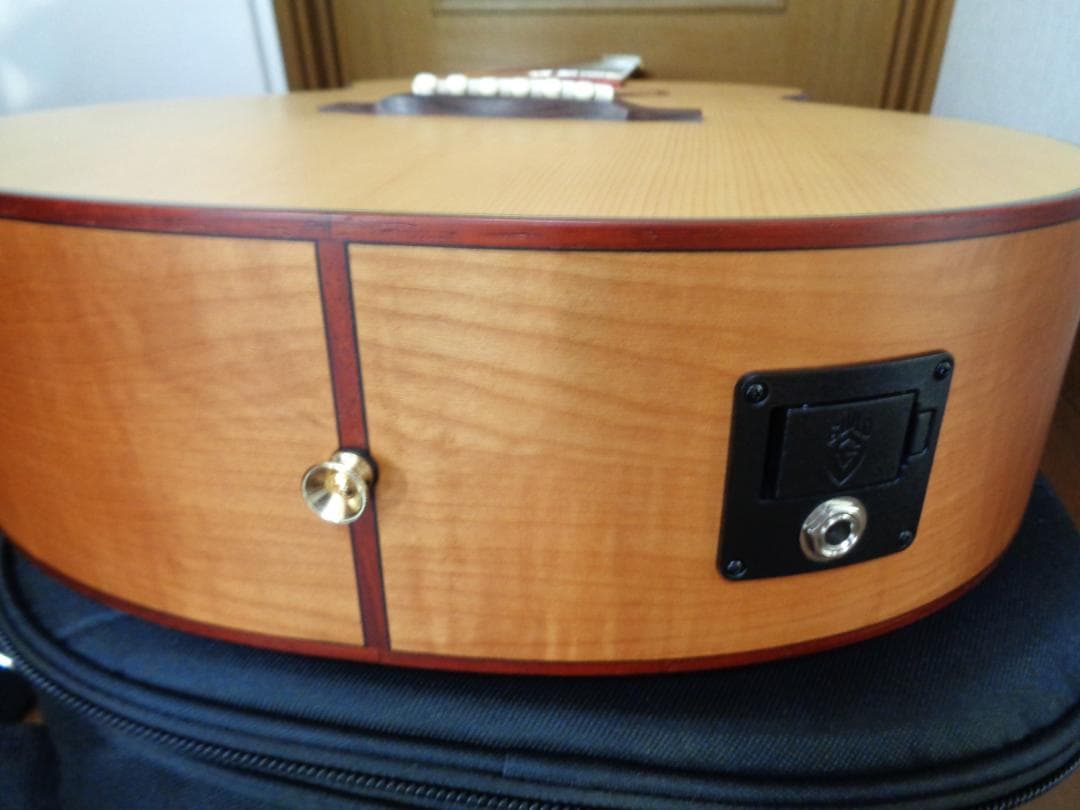 GUILD Jumbo Jr. Reserve Maple　新品同様！　エレアコ