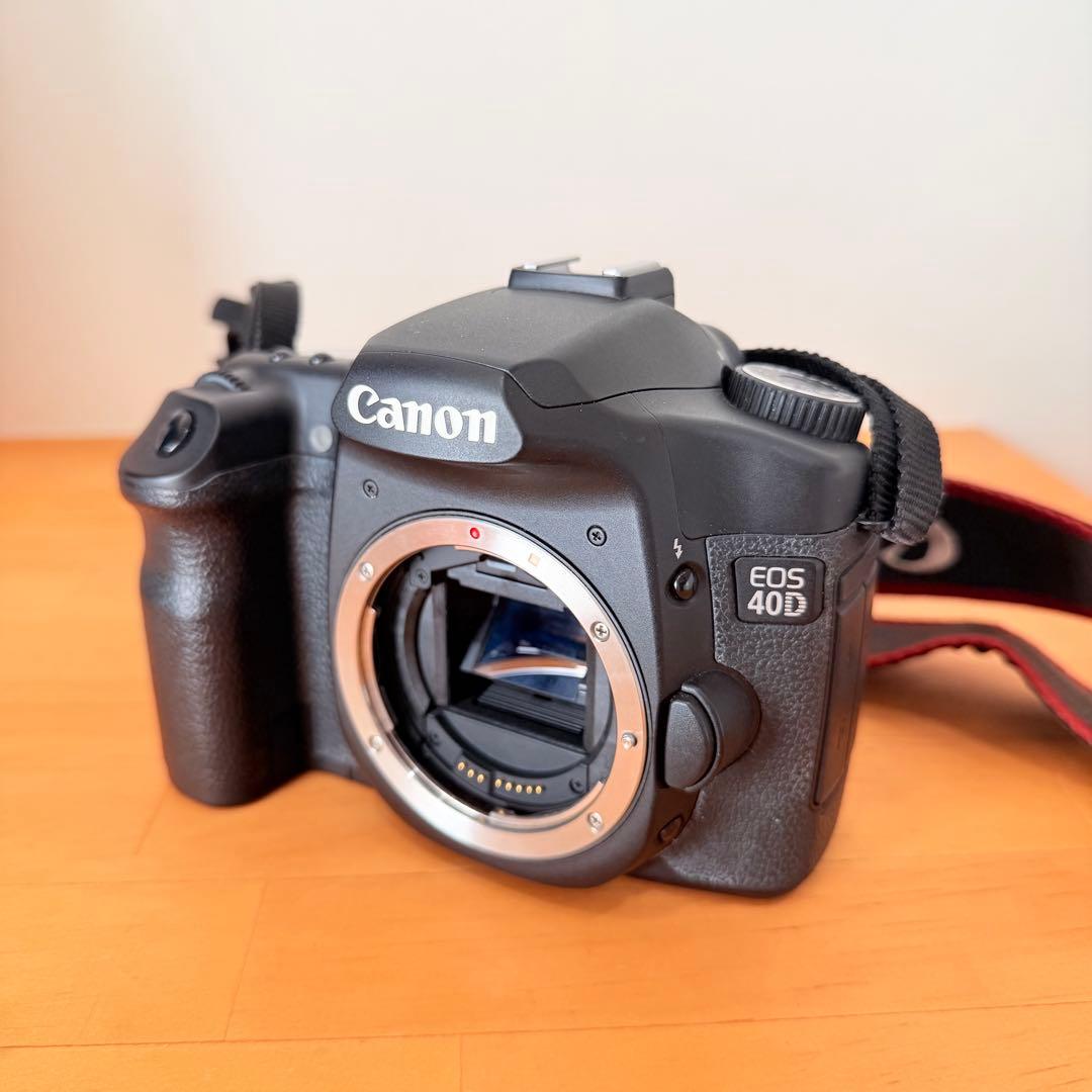Canon EOS 40D ボディ　デジタル一眼レフ　カメラ　本体　キャノン