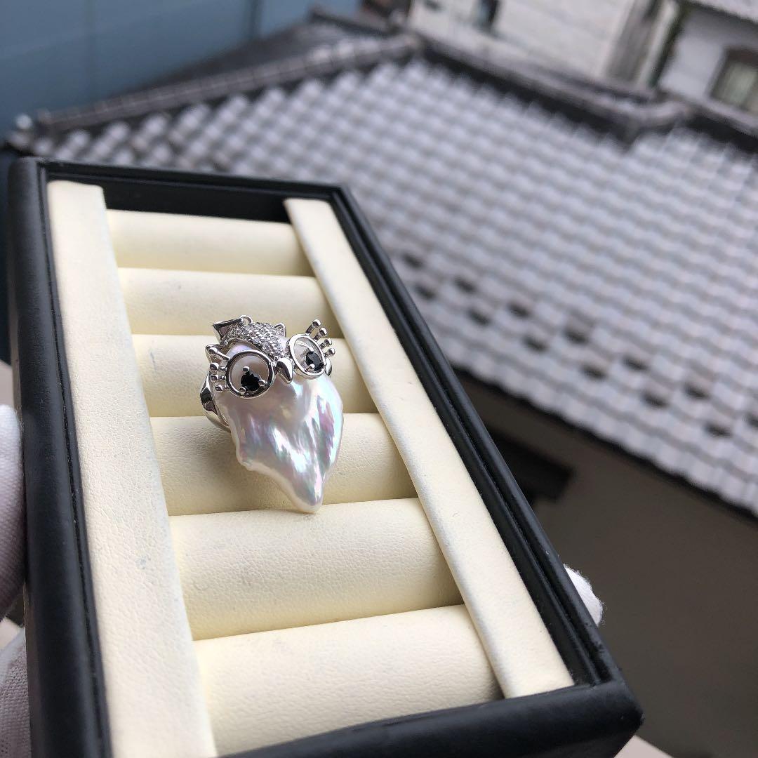 白系虹色　本真珠淡水バロックパール　フクロウ　ネックレス　ペンダントトップ