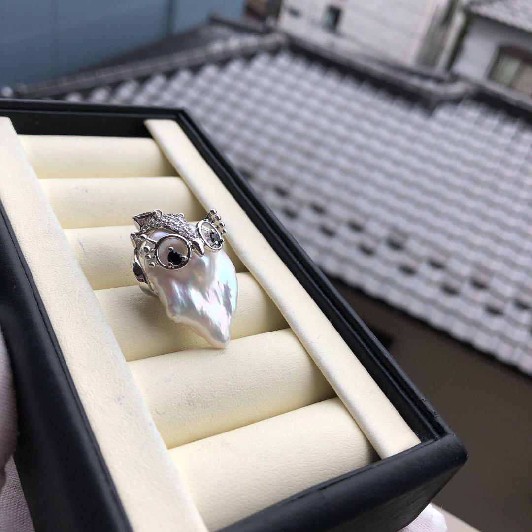 白系虹色　本真珠淡水バロックパール　フクロウ　ネックレス　ペンダントトップ