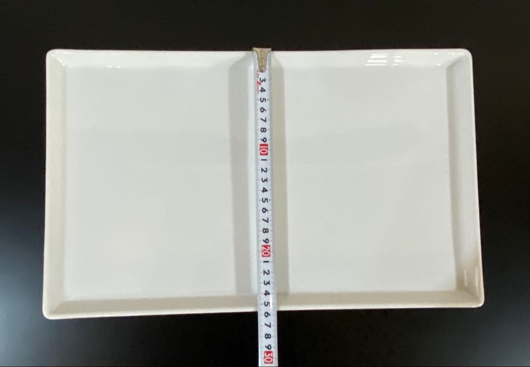 Crate & Barrel CB2 シンプルな白い長方形の大皿　4枚